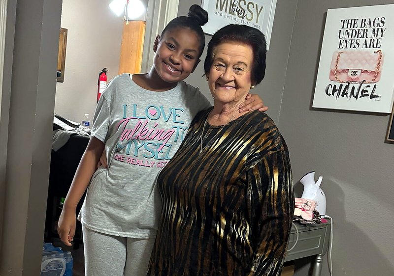 Linda Gayle Hebert - Photo 8