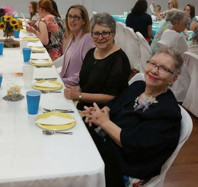 Mary Elizabeth Roberts - Photo 4