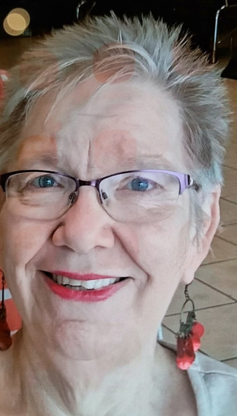 Mary Elizabeth Roberts - Photo 9