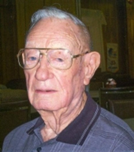 J. Lewis Smith - Photo 2